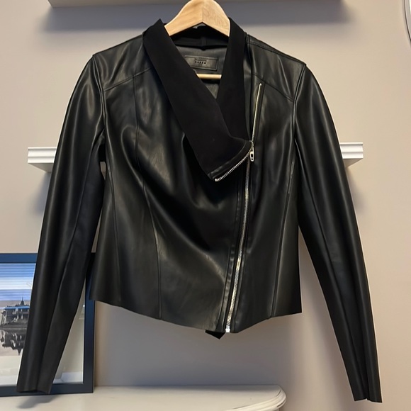 BLANK NYC | XS | NORDSTROM | Vegan Leather Drape Front Moto Jacket - Picture 5 of 13